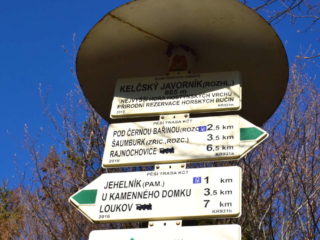 Kelčský Javorník - rozcestník