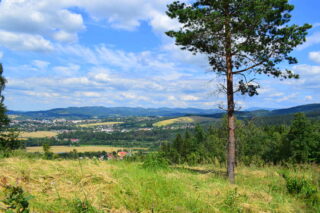 Výhledy na Valmez, Veřovické a Vsetínské vrchy