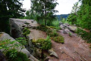 Na skalách
