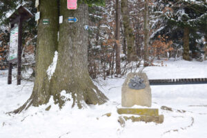 Pomník nad Trojákem