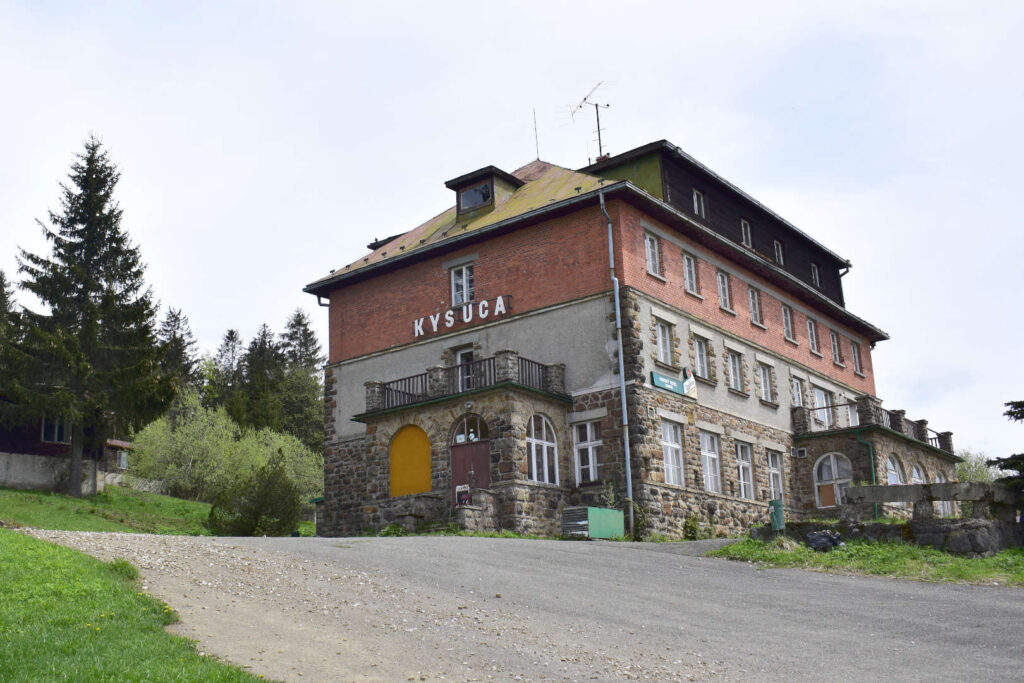 Hotel Kysuca, Bílý kříž