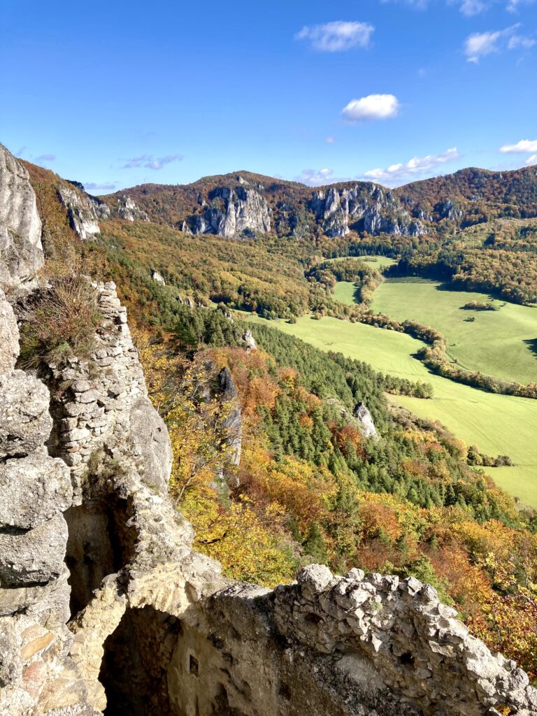 Výhled z hradu Súľov