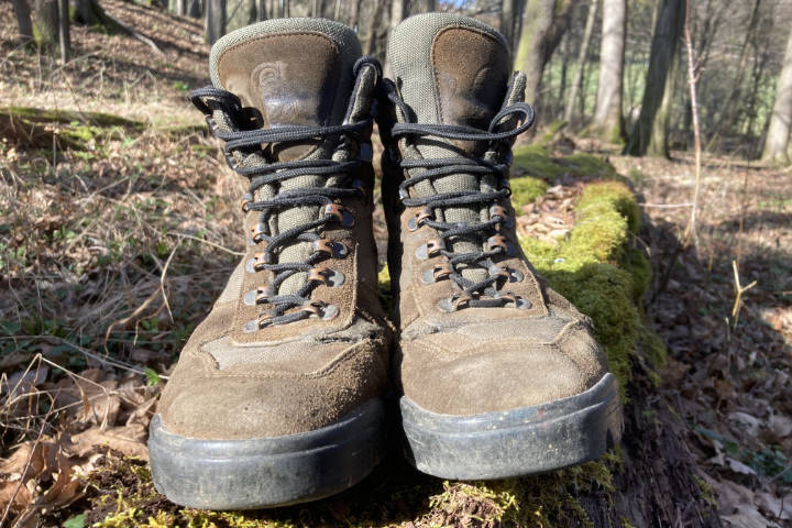 Pohorky Garmisch Montagna - přední strana