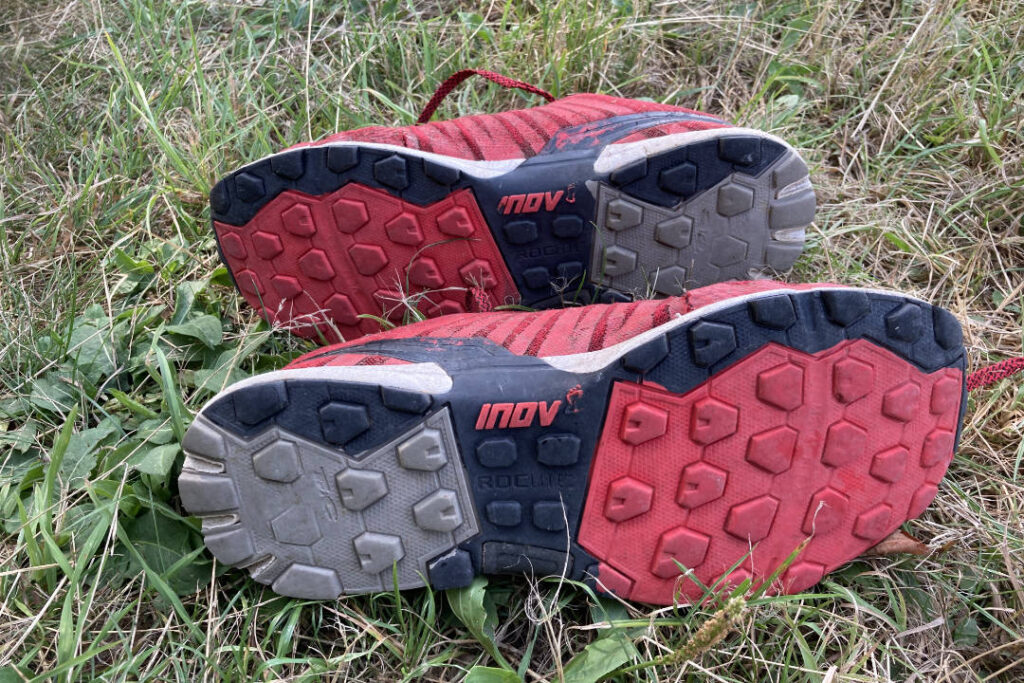 Běžecké boty Inov-8 Roclite 290 grip, vzorek podrážky