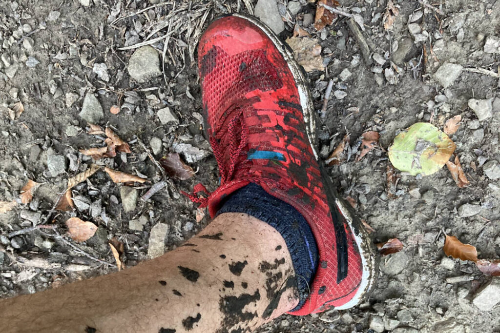 Běžecké boty Inov-8 Roclite 290 - běh v bahně