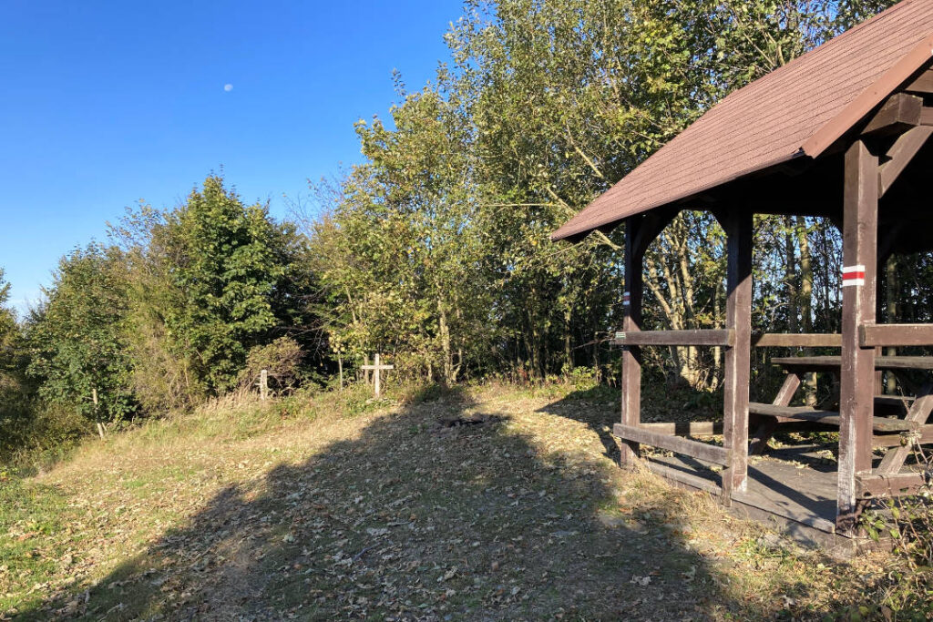 Hodorf, vrchol a přístřešek