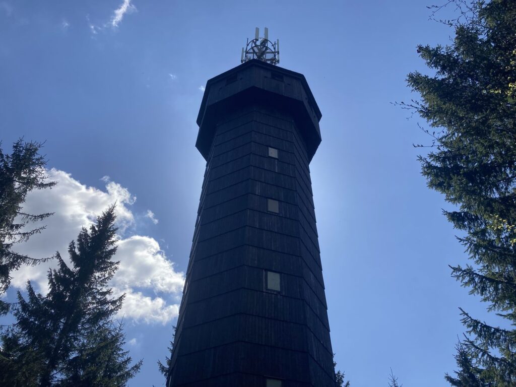 Súkenická rozhledna, Čarták